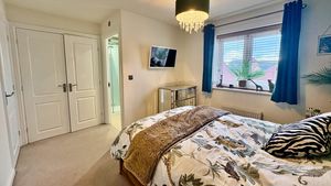 Photo 8- click for photo gallery